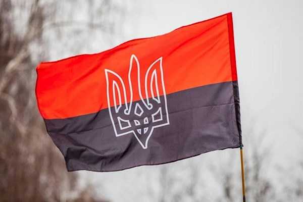 В Украине хотят узаконить флаг ОУН-УПА: что об этом известно