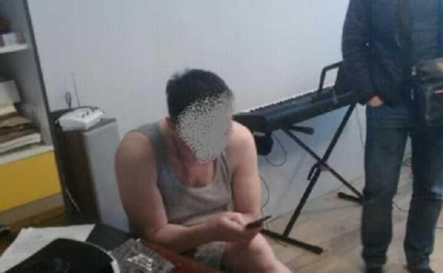 Прокуратура задержала экс-чиновников: уничтожили радиопередающий центр