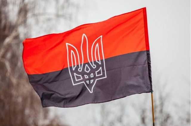 Не вывесил в День Независимости "флаг УПА"? Заплати 8,5 тысяч гривен