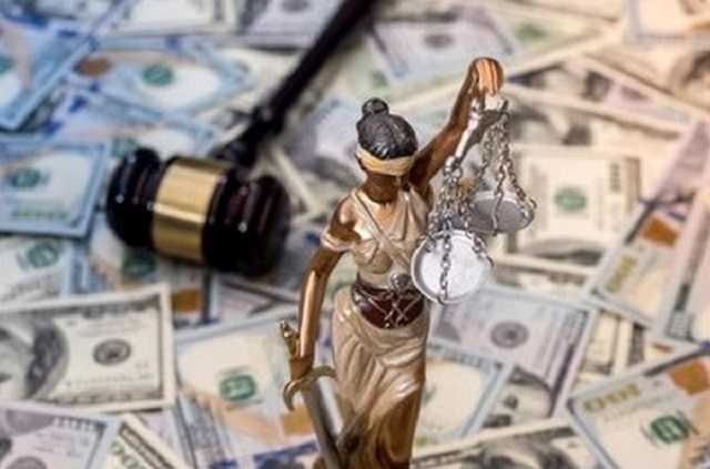 Как передать 620000 евро жене СБУшника