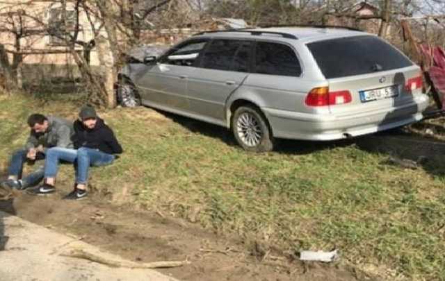 В Черновцах напали на патрульную, оформлявшую ДТП