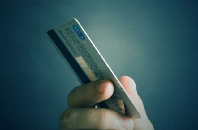 Как мошенники «обчищают» банковские карточки украинцев: самые популярные схемы