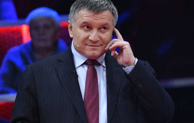 Авакову в марте выплатили премий на 60 тыс. грн