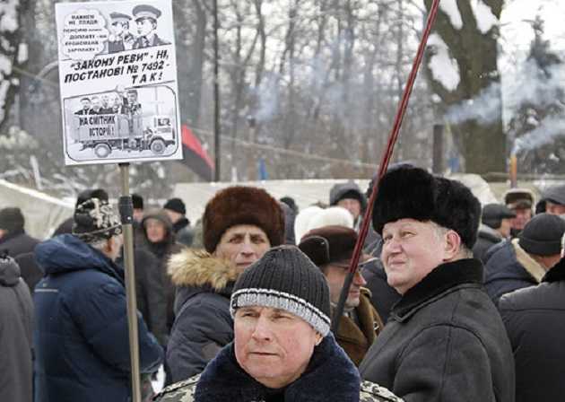 Что с пенсиями военных? В Пенсионном фонде до сих пор пересчитывают