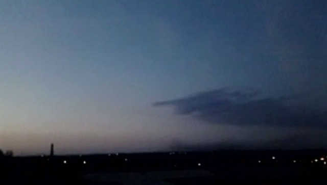 «Вибрируют дома и содрогается воздух»: под Донецком идут страшные бои