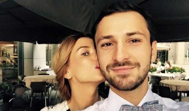    Porsche,     Mercedes    