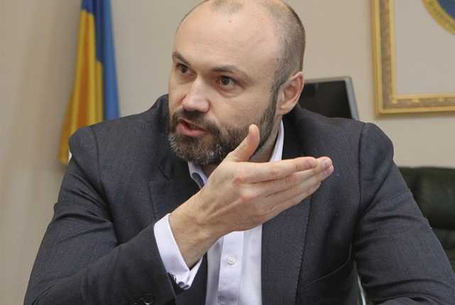 Ежемесячно глава Нацкомиссии по ценным бумагам Хромаев «отбирает» у бизнеса до $1 миллиона