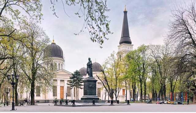 В Одессе сообщили о минировании Соборной площади