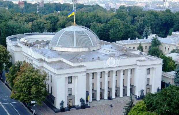 «Ни во что не ставят» – почему депутаты недолюбливают Кабмин Гройсмана