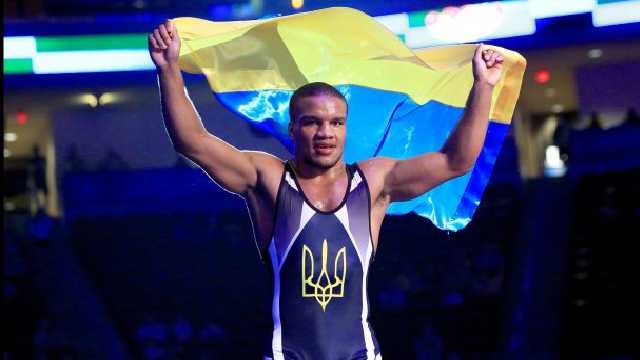 Украинские борцы поедут на чемпионат Европы в Россию, несмотря на запрет