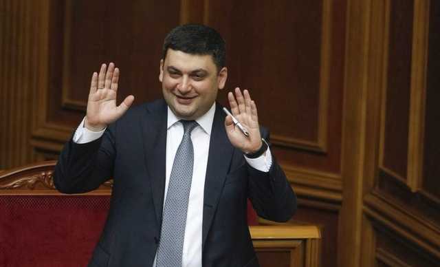 Бюджетников выгнали драить трассу для Гройсмана