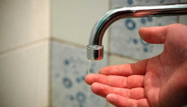 Соцсети: «Донецк — воды нет, а если есть, то пить невозможно, воняет собачатиной»