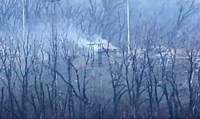 «Обещал сжечь и сжег»: украинские военные показали горящие позиции боевиков