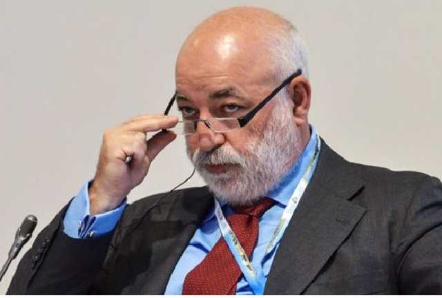 Мощный удар: российский олигарх потерял миллиарды из-за санкций