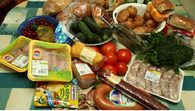 Украинцы стали меньше тратить деньги на продукты