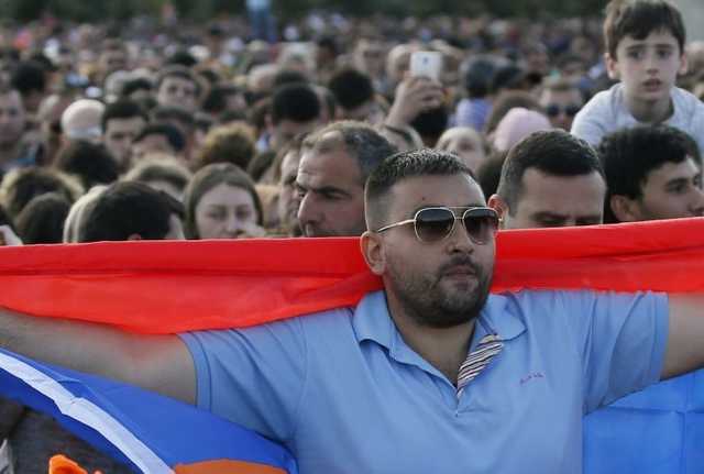 Армяне собираются на новые протесты