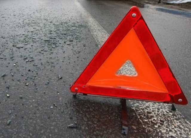 На Закарпатье туристический автобус врезался в стройплощадку