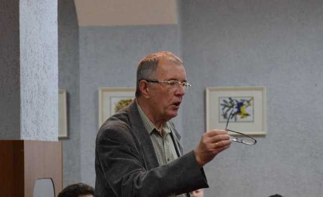 В Николаеве облили зеленкой организатора первомайского шествия