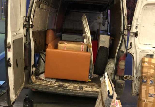 На Волыни у эстонца изъяли 318 контрабандных картин и икон