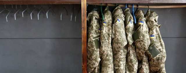 В Житомирской области во время военных учений умер десантник