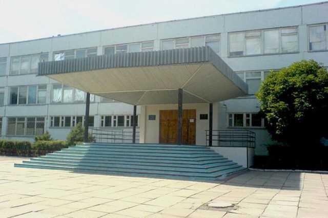 На Днепропетровщине детям массово стало плохо на школьной линейке