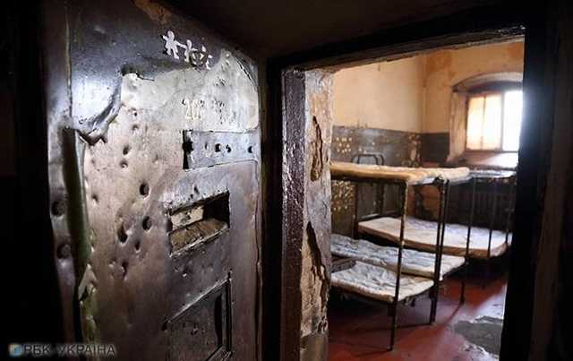 В Киеве 10-летнюю девочку насиловал отчим: суд вынес приговор