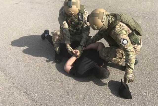 В Запорожской области мужчина «оценил» жизнь правоохранителя в 100 тысяч гривен