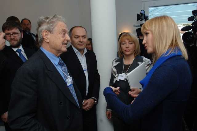 Для чего Пинчуку и Соросу проект «Новые лидеры» — мнение