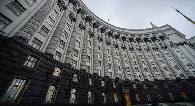 Предприниматели под Кабмином требуют от Гройсмана прекратить уничтожать бизнес