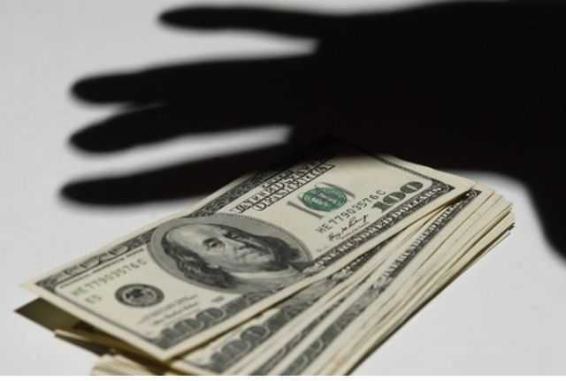 Начальник таможенного поста “погорел” на взятке