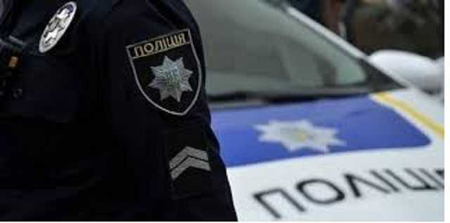 На Теремках в Киеве мужчина выпал из окна на седьмом этаже