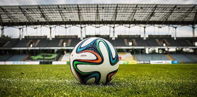 Матч "Динамо" - "Шахтер" завершился дракой футболистов