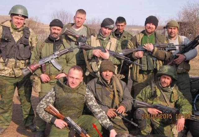 Во время задержания трех боевиков ликвидировали российского военного: названо имя