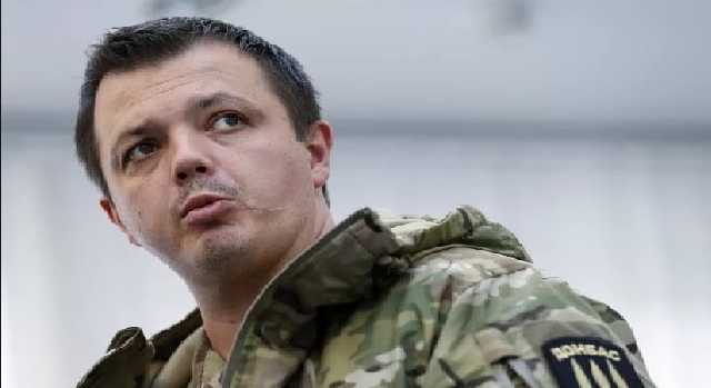 «Я видел, как сдавался Крым»: Порошенко и Турчинова обвиняют в тяжелом преступлении