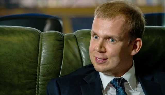 Украина ввела санкции против беглого олигарха времен Януковича: подробности