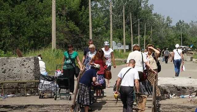 Боевики «ЛНР» меняют режим работы КП «Станица Луганская»
