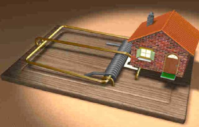 Новая схема мошенников: как у украинцев "отбирают" дома