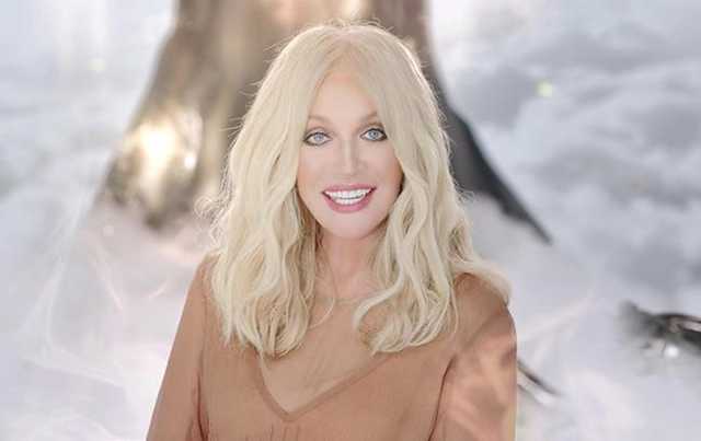 Перебравшаяся в Россию певица-подруга Януковича вернулась в Киев