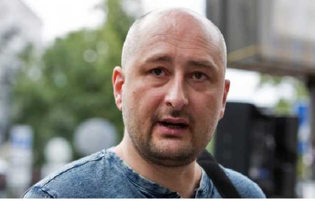 "Мы знаем очевидного заказчика – Путин и прикремлевские гниды", – блогеры про убийство Бабченка