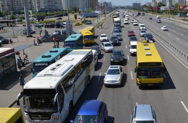 Осенью парковаться в запрещенных местах Киева будет очень дорого – Кличко