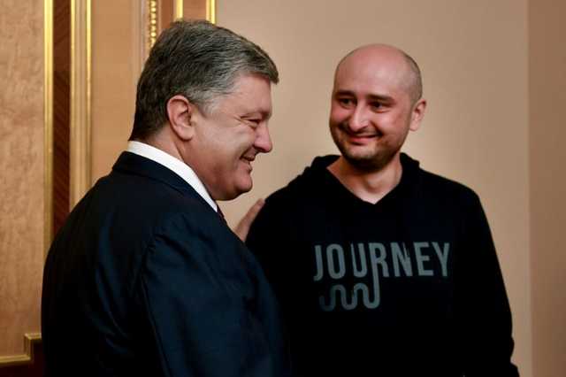 Порошенко о спецоперации по Бабченко: вам надо обвинять не украинцев, а РФ