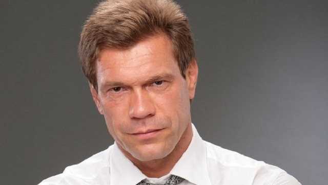 "Бомжи какие-то": Царев засветился в новом "имидже"