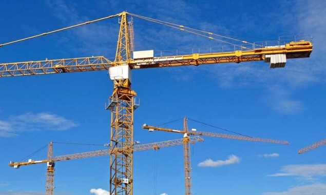 Киевляне просят проверить законность строительства на бульваре Дружбы народов