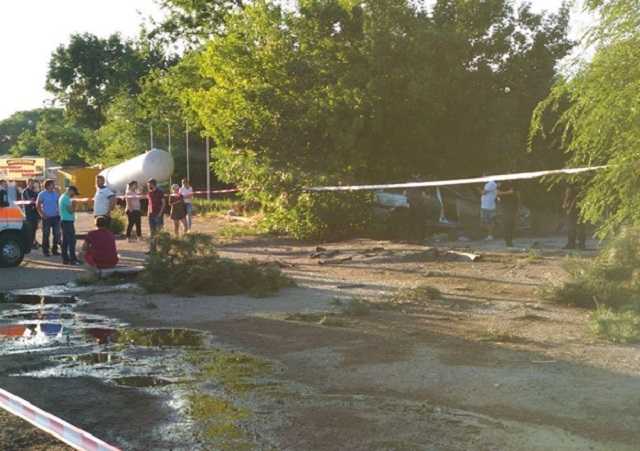 В Запорожье перевернулся BMW и сбил пешеходов: погибла мама и 5-летняя дочь