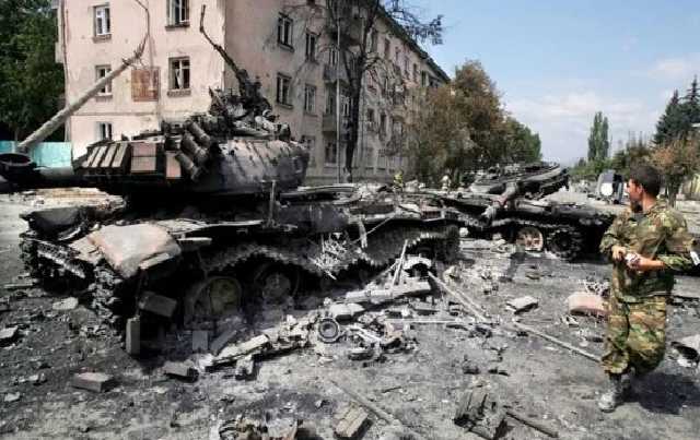 "Джавелины" – это хорошо, но этого Украине не хватит, – международник