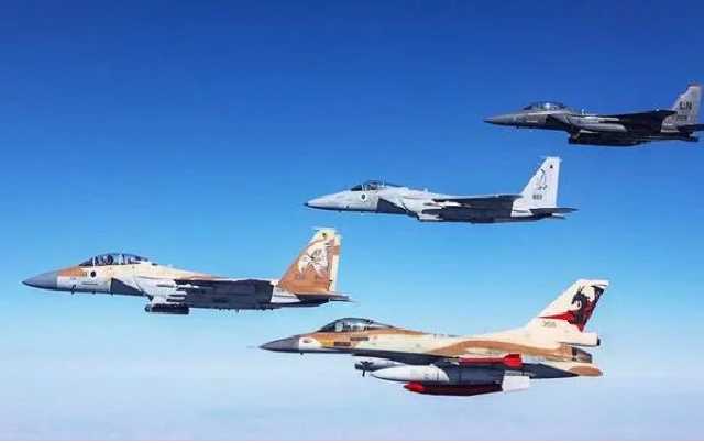 Израиль нанес 10 ударов по сектору Газа