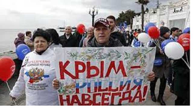 Крымчане массово покидают полуостров: названы цифры