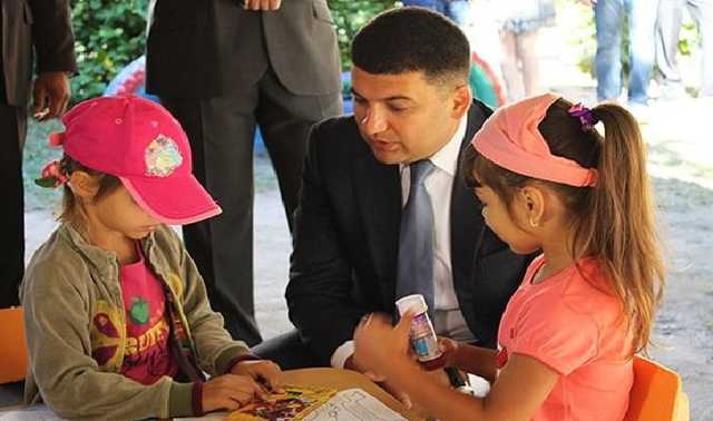 "Няньки Гройсмана": молодым семьям придется еще и доплачивать государству