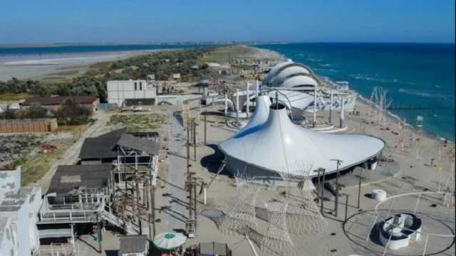 Призрак "КаZантипа": как выглядит пустынный пляж, где проходил известный фестиваль