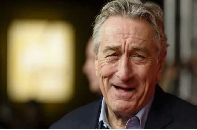 Роберт де Ниро нецензурно выругался на Дональда Трампа в прямом эфире: видео